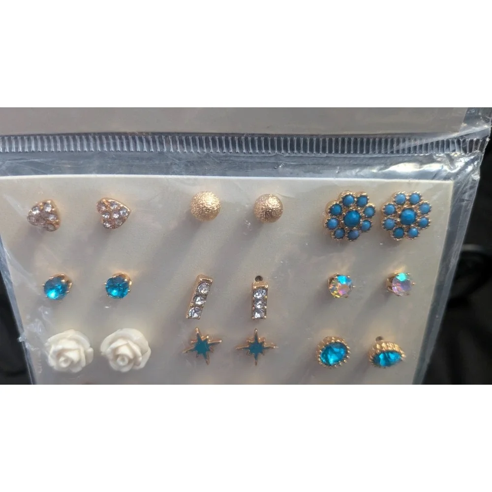 No‎ Boundaries X2 Packs Of 18 Pairs EARRINGS, 36 Pairs total